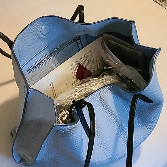 Etienne Aigner Baby Blue Leather Tote/Shoulder Bag - Picture 13 of 13